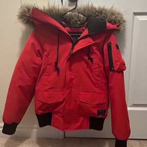 TNA Golden RED DENALI Parka